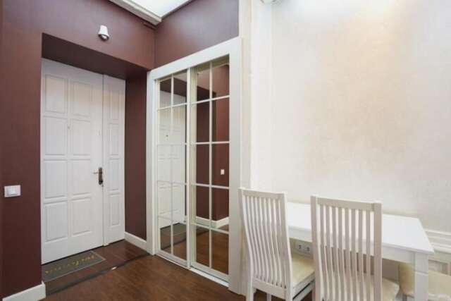 Апартаменты Apartments on Plocsha Rynok 40 Львов-25